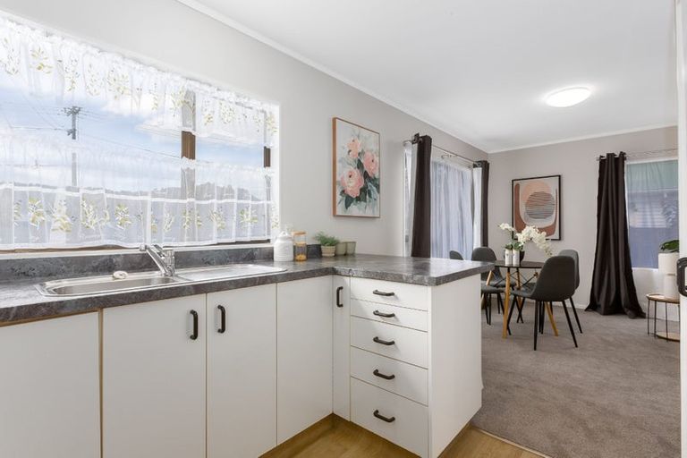 Photo of property in 1a Burden Avenue, Wainuiomata, Lower Hutt, 5014