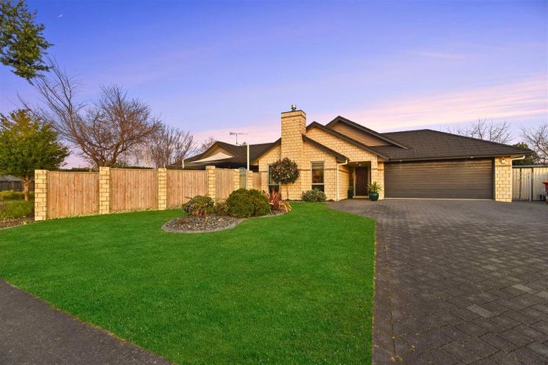 Photo of property in 34 Somerton Drive, Huntington, Hamilton, 3210