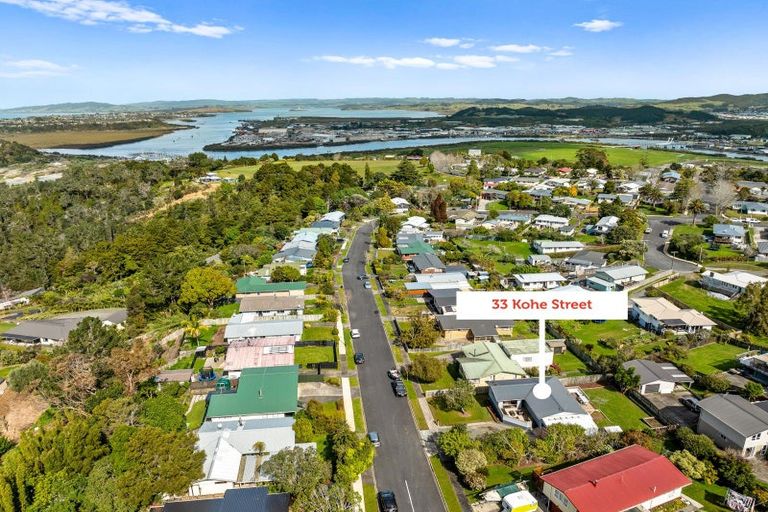 Photo of property in 33 Kohe Street, Parahaki, Whangarei, 0112