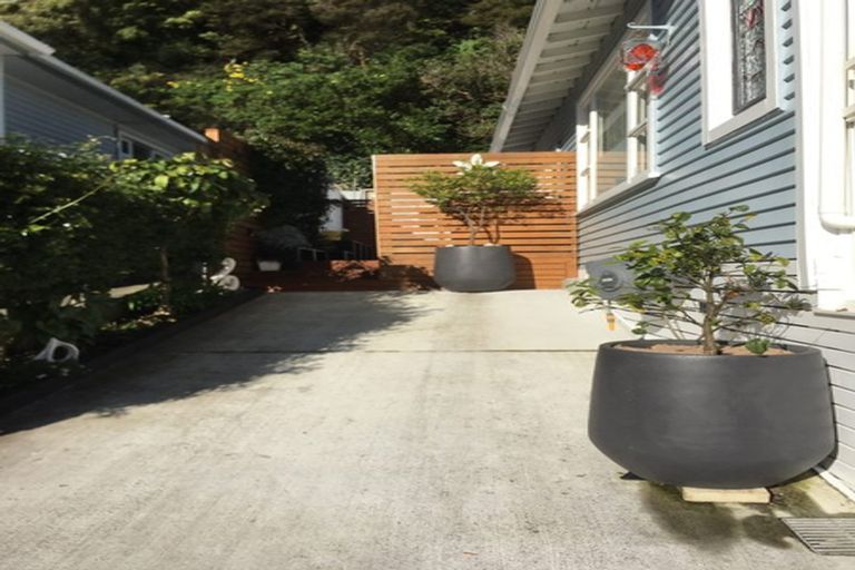 Photo of property in 229 Muritai Road, Eastbourne, Lower Hutt, 5013