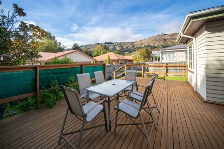 Photo of property in 32 Martindales Road, Heathcote Valley, Christchurch, 8022