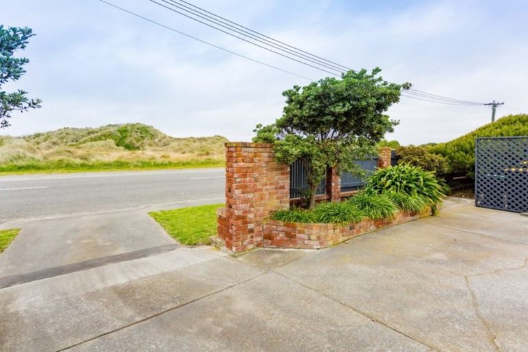 Photo of property in 464 Marine Parade, South New Brighton, Christchurch, 8062