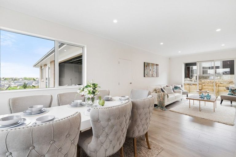 Photo of property in 3 Melgran Avenue, Papakura, 2110