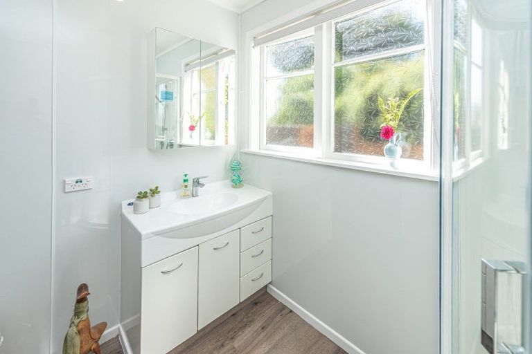 Photo of property in 9 Lee Street, Castlecliff, Whanganui, 4501