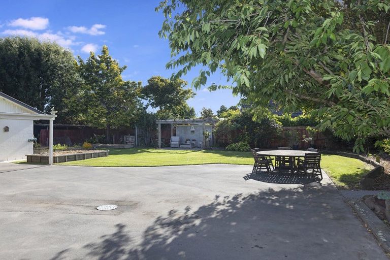 Photo of property in 76 Isleworth Road, Bishopdale, Christchurch, 8053