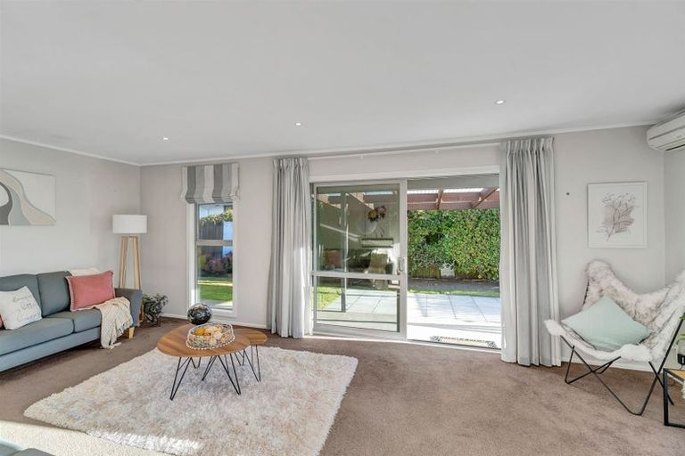 Photo of property in 16 Mahoe Street, Templeton, Christchurch, 8042