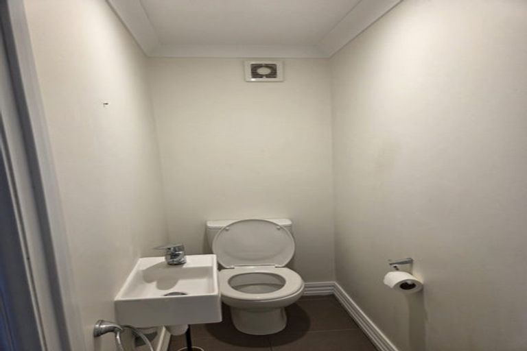 Photo of property in 20 Naughton Terrace, Kilbirnie, Wellington, 6022