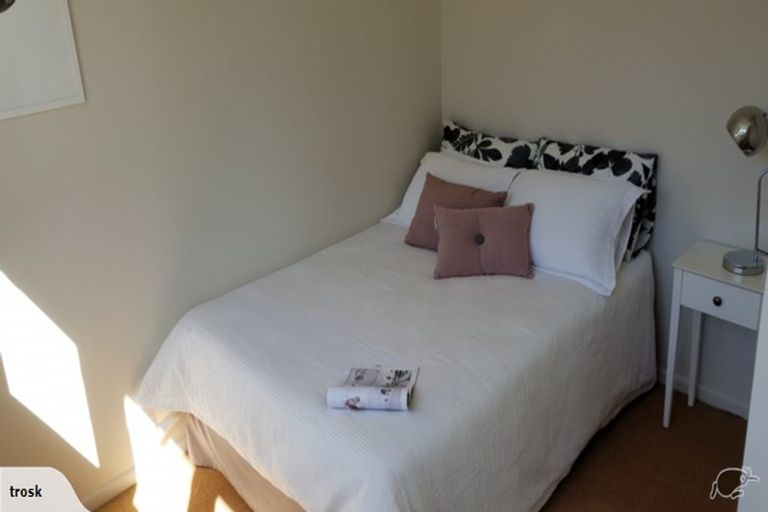 Photo of property in 11 Trosk Place, Waiuku, 2123