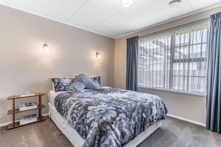 Photo of property in 9 Waterford Drive, Winton, 9720