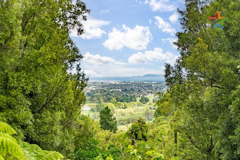 Photo of property in 345 Hebden Crescent, Kelson, Lower Hutt, 5010