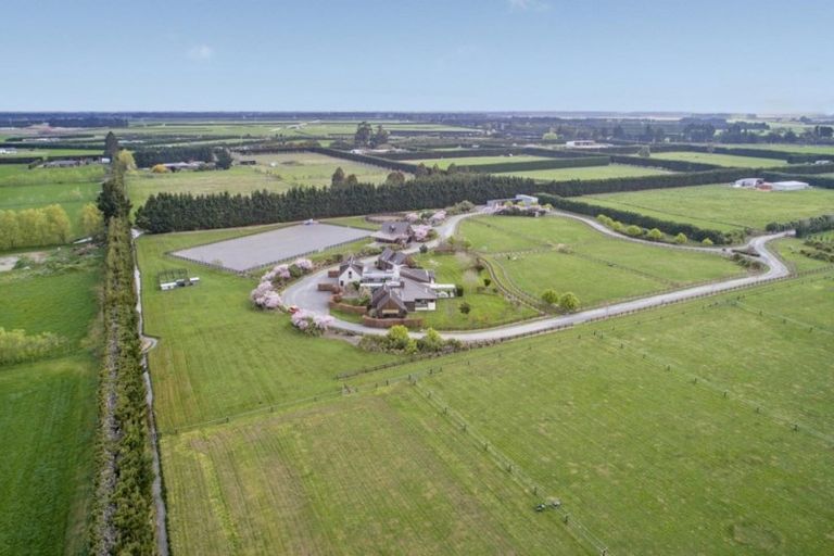 Photo of property in 562 Sandy Knolls Road, West Melton, Christchurch, 7675
