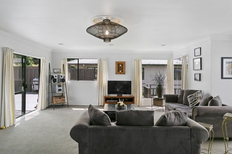 Photo of property in 80 Wakeman Road, Acacia Bay, Taupo, 3330