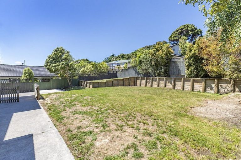 Photo of property in 45 Albatross Close, Whitby, Porirua, 5024