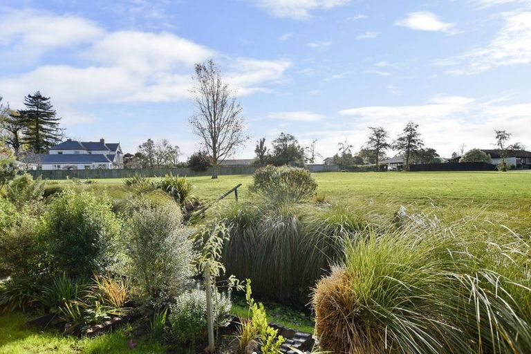 Photo of property in 9 Fraser Place, Rangiora, 7400