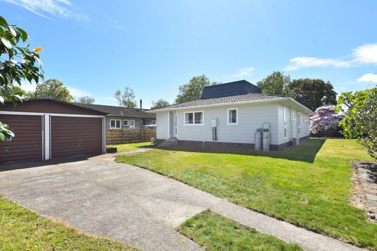 Photo of property in 2 Beryl Place, Pukehangi, Rotorua, 3015