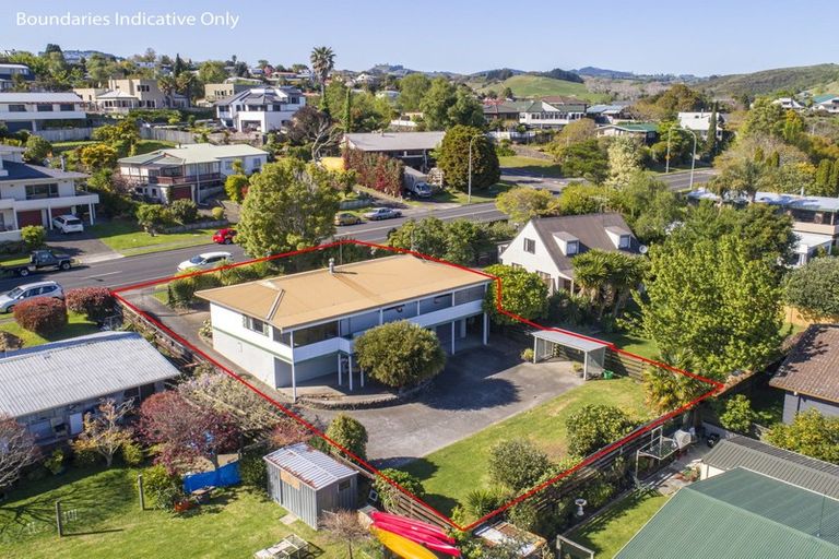 Photo of property in 32 Victory Street, Welcome Bay, Tauranga, 3112