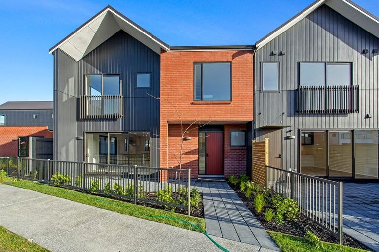 Photo of property in 10 Roundel Crescent, Whenuapai, Auckland, 0618