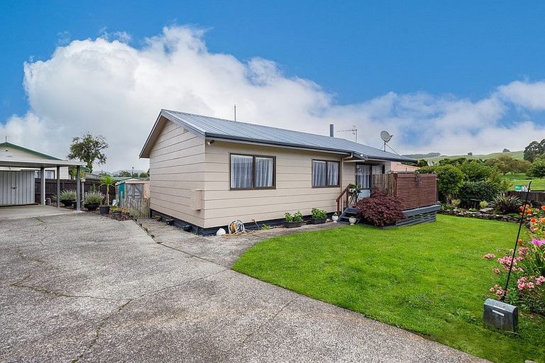 Photo of property in 3b Jet Place, Pukehangi, Rotorua, 3015