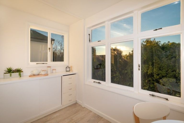 Photo of property in 148 Dyers Pass Road, Cashmere, Christchurch, 8022