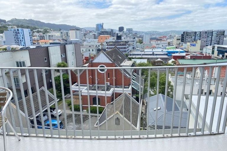 Photo of property in Qba Apartments, 4r/51 Webb Street, Mount Cook, Wellington, 6011