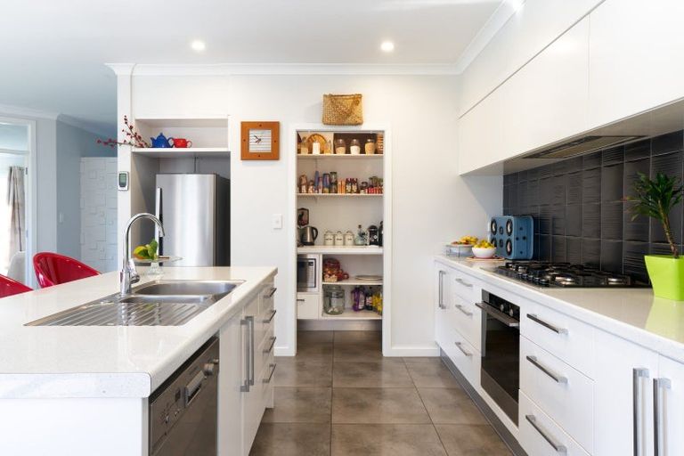 Photo of property in 12 Percy Berry Place, Havelock North, 4130