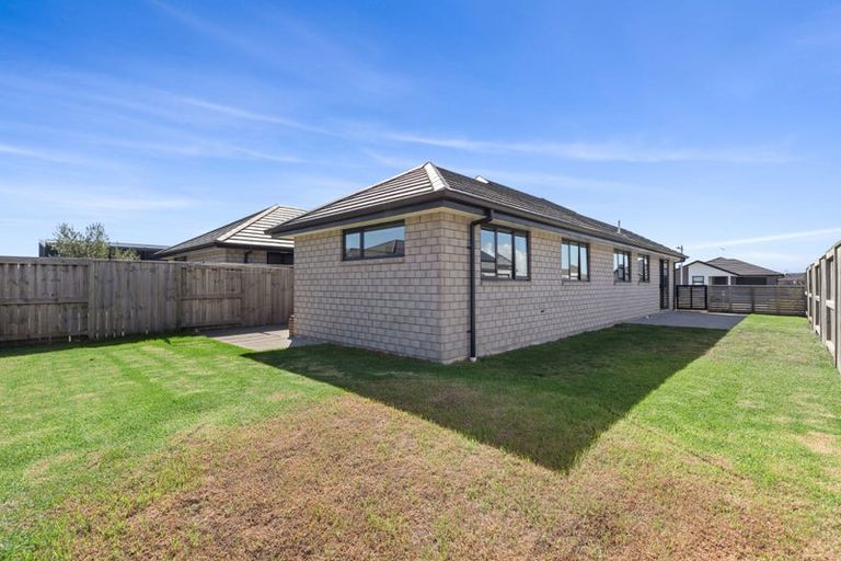 Photo of property in 23 Tamapahore Boulevard, Papamoa Beach, Papamoa, 3118