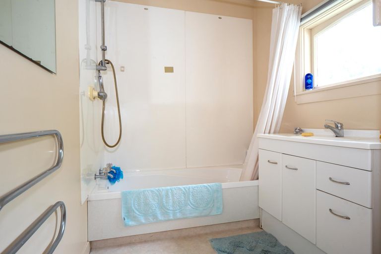 Photo of property in 53 Mckenzie Street, Geraldine, 7930