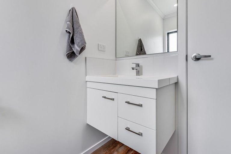 Photo of property in 2/28 Mckay Drive, Temple View, Hamilton, 3218