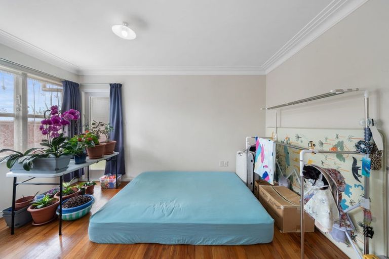 Photo of property in 10 Holden Place, Manukau, Auckland, 2025