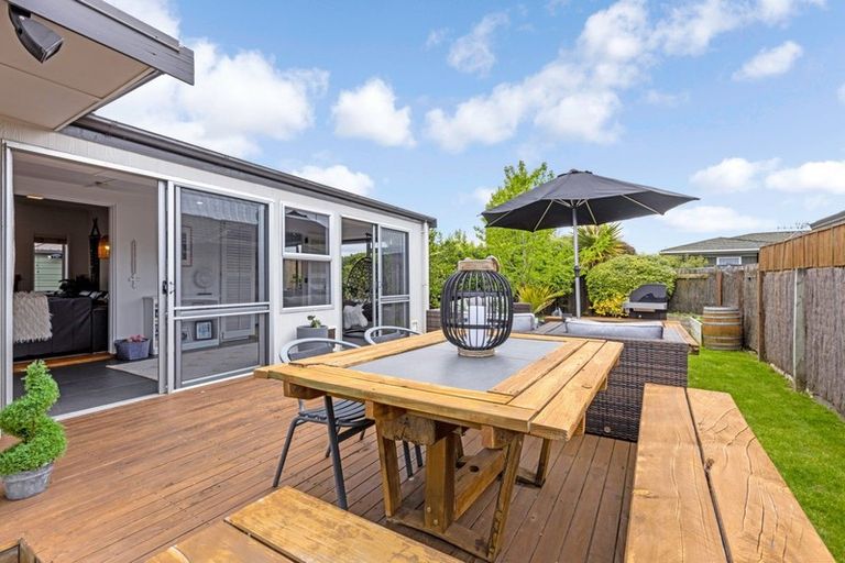 Photo of property in 16 Laurent Place, Greenmeadows, Napier, 4112