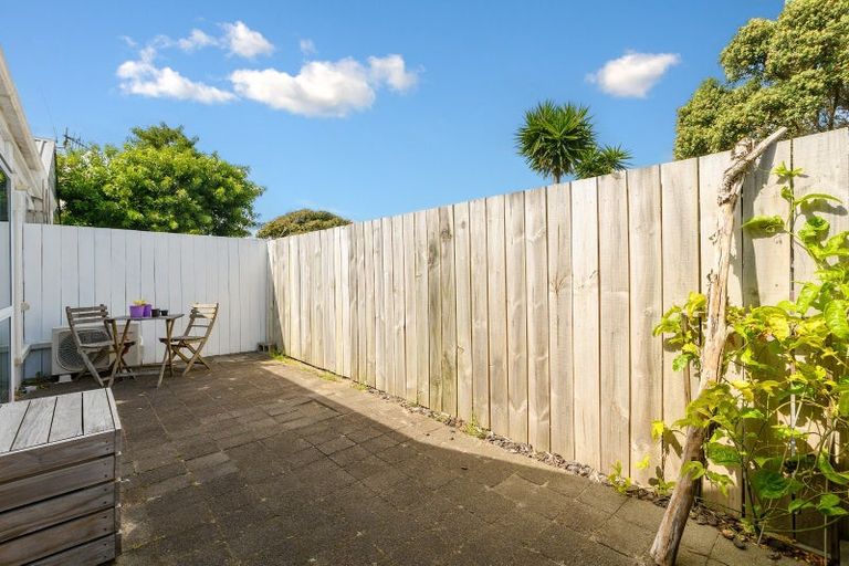 Photo of property in 1/20 Gobray Crescent, Mount Maunganui, 3116