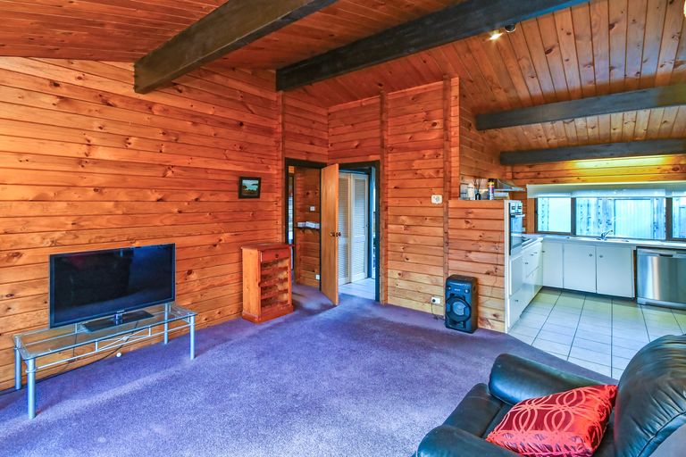 Photo of property in 137 Everglade Drive, Totara Heights, Auckland, 2105