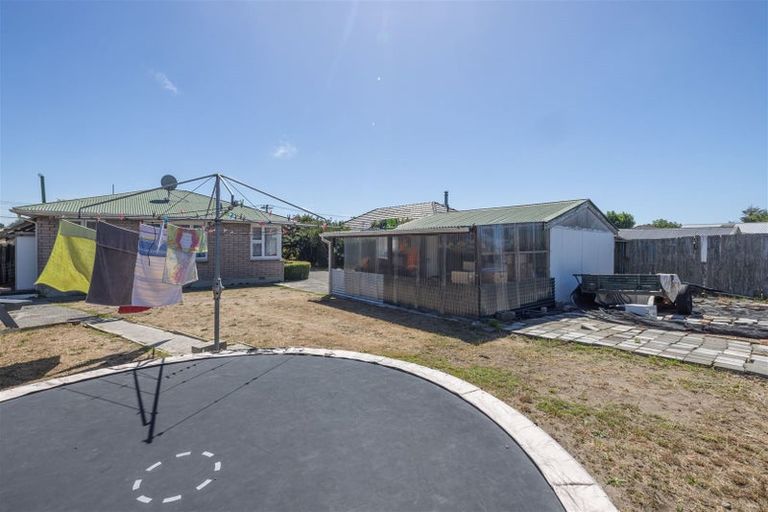 Photo of property in 24 Wimborne Crescent, Aranui, Christchurch, 8061