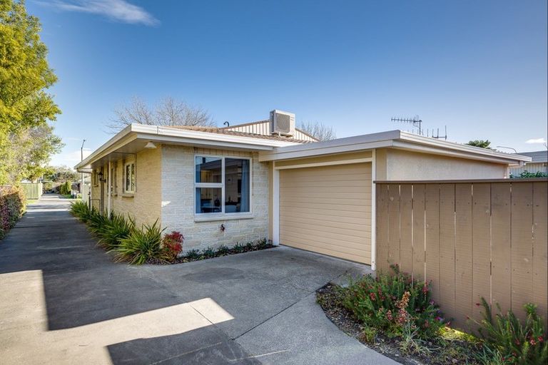 Photo of property in 57 Avenue Road, Greenmeadows, Napier, 4112