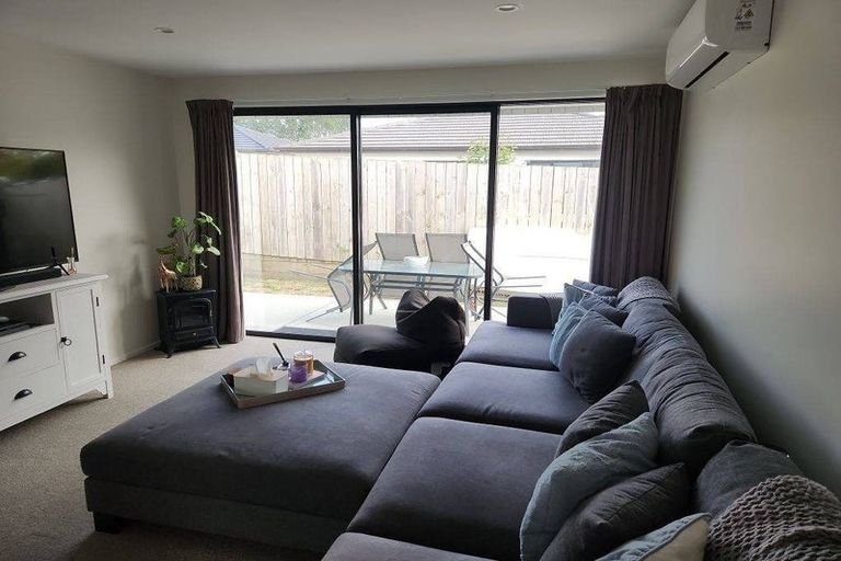 Photo of property in 76 Prado Drive, Pukekohe, 2120