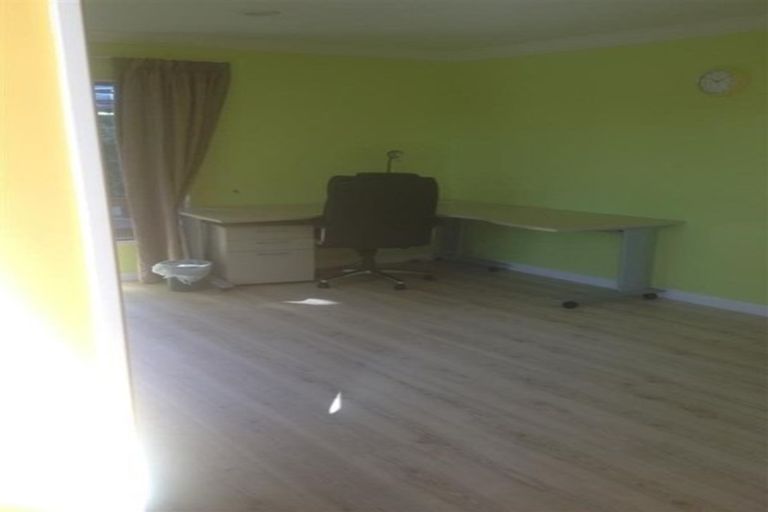 Photo of property in 2 Portchester Close, Bethlehem, Tauranga, 3110