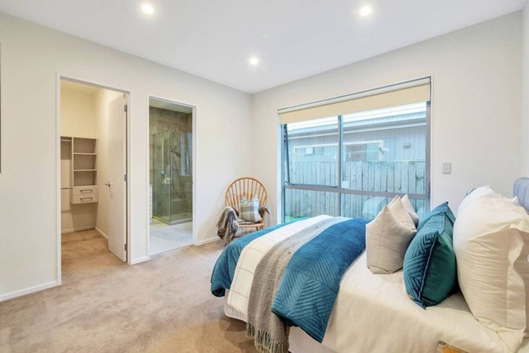 Photo of property in 29 Meteor Place, Schnapper Rock, Auckland, 0632