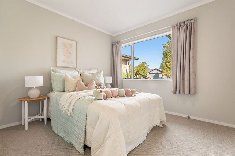Photo of property in 15 Kereru Place, Pyes Pa, Tauranga, 3112