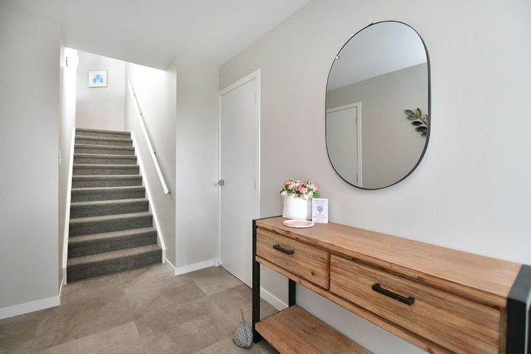 Photo of property in 1a Beach Road, Manly, Whangaparaoa, 0930