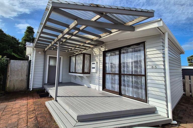 Photo of property in 86 Beach Road, Waihi Beach, 3611