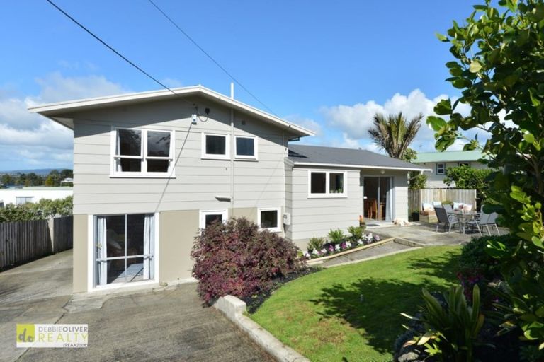 Photo of property in 18 Old Parua Bay Road, Parahaki, Whangarei, 0112