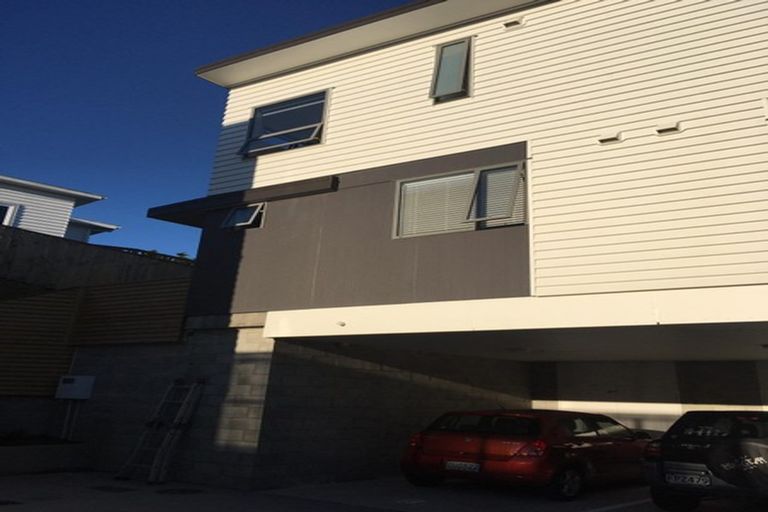 Photo of property in 9/30 Monowai Road, Johnsonville, Wellington, 6037