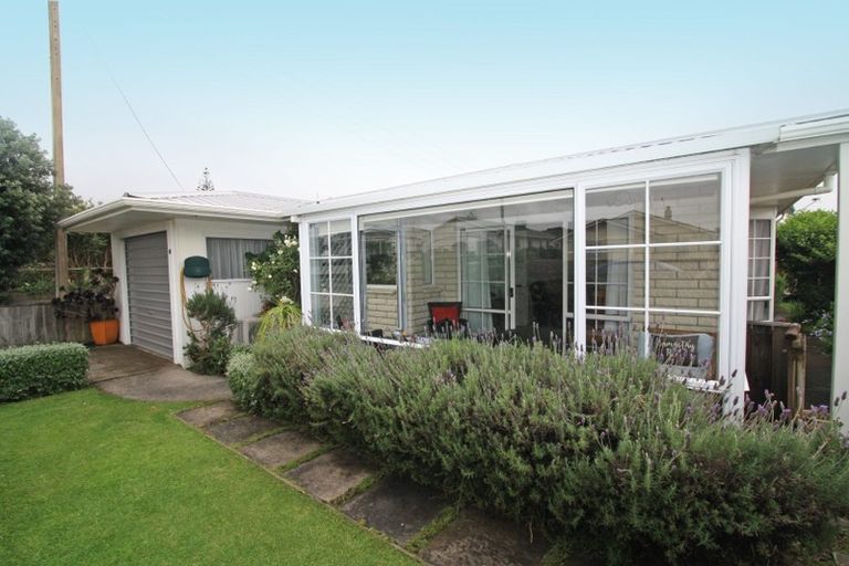 Photo of property in 20 Sackville Street, Fitzroy, New Plymouth, 4312