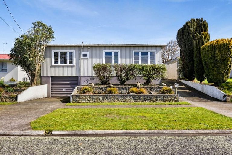 Photo of property in 9 Caplen Street, Hawera, 4610