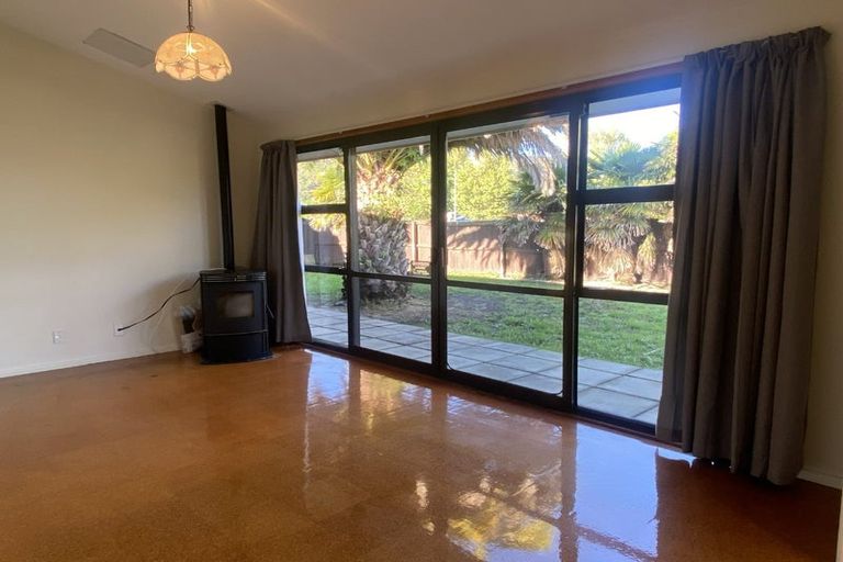 Photo of property in 1 Ribbonwood Place, Hillsborough, Christchurch, 8022