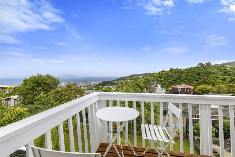 Photo of property in 42 Mulberry Street, Maungaraki, Lower Hutt, 5010