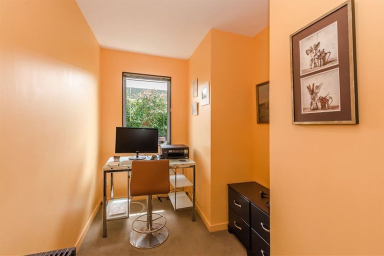 Photo of property in 26 Eruini Street, Waikanae Beach, Waikanae, 5036