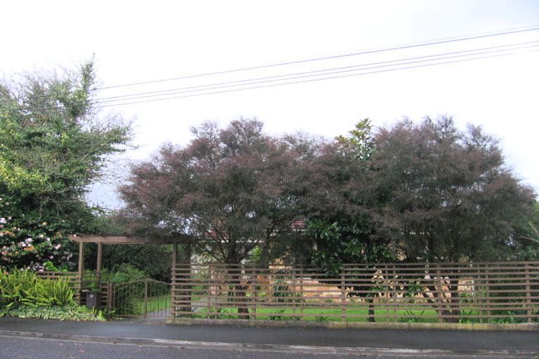 Photo of property in 10 Minchin Crescent, St Andrews, Hamilton, 3200