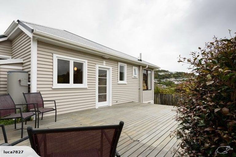 Photo of property in 21 Blakey Avenue, Karori, Wellington, 6012