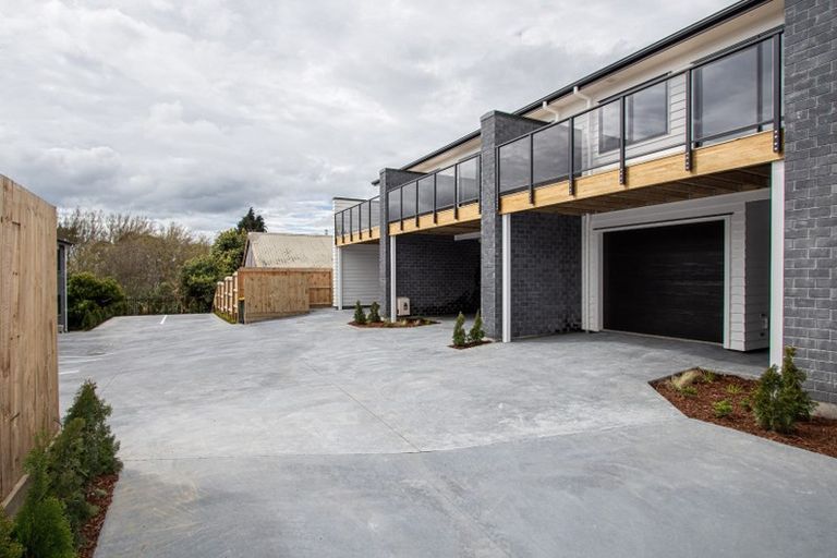 Photo of property in 8/10 Charlemont Street, Whitiora, Hamilton, 3200